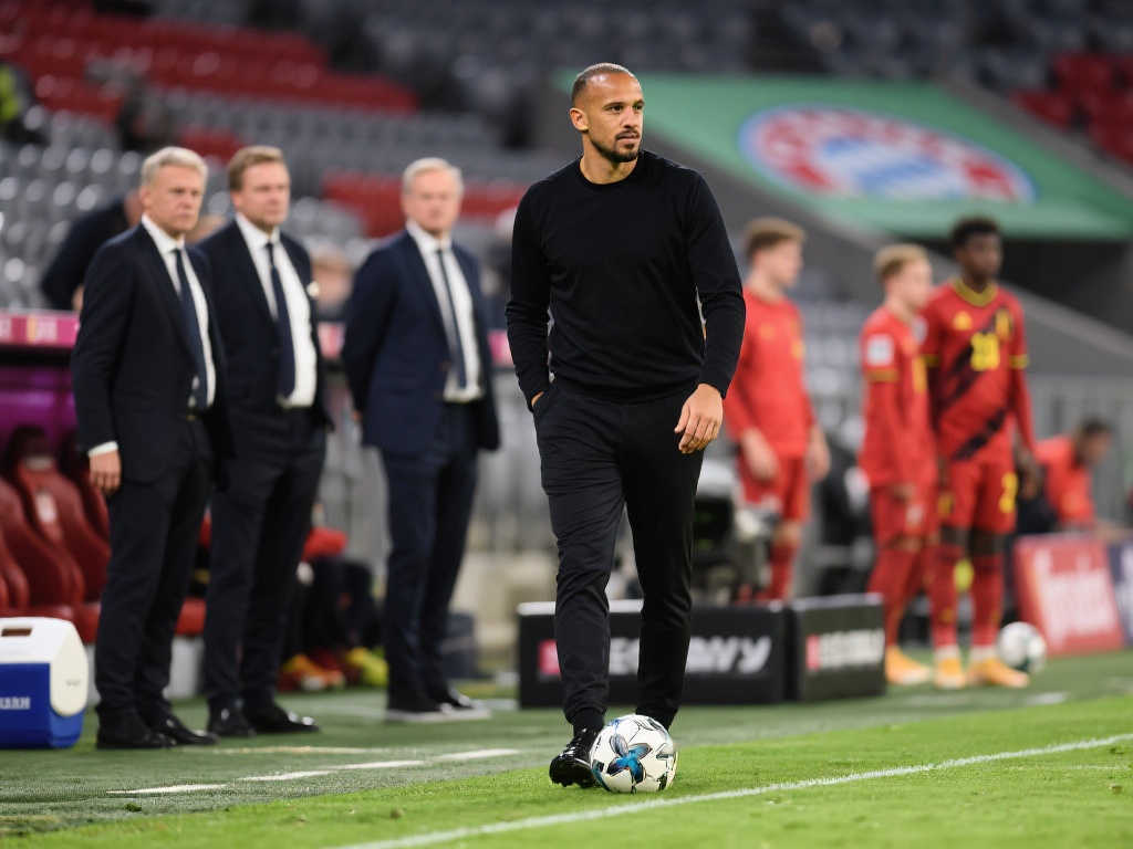 度发起猛烈 度发起猛烈